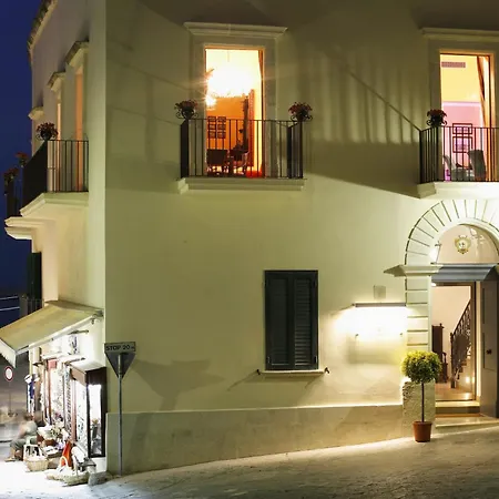 Готель Palazzo Papaleo 5*
