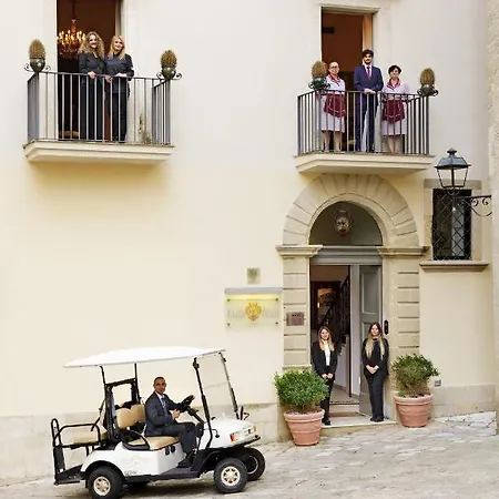 Palazzo Papaleo Отранто