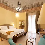 Palazzo Papaleo 5* Отранто