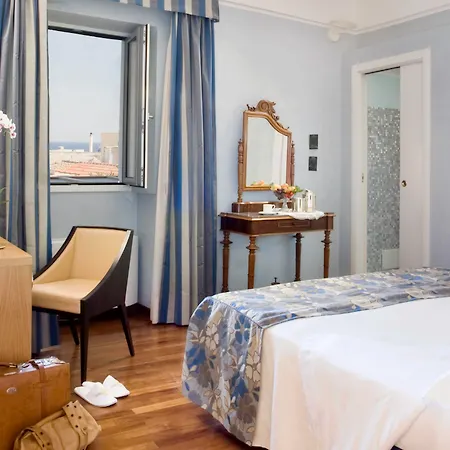 Palazzo Papaleo מלון אוטרנטו