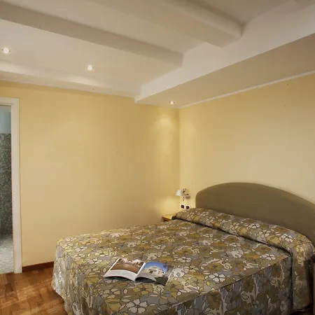 Palazzo Papaleo 5*