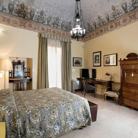Palazzo Papaleo Hotel