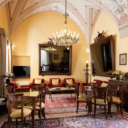 מלון Palazzo Papaleo