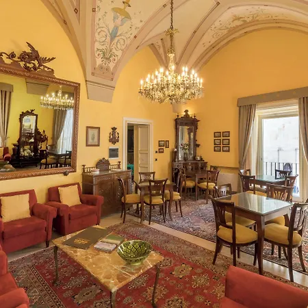 Hotel Palazzo Papaleo 5*